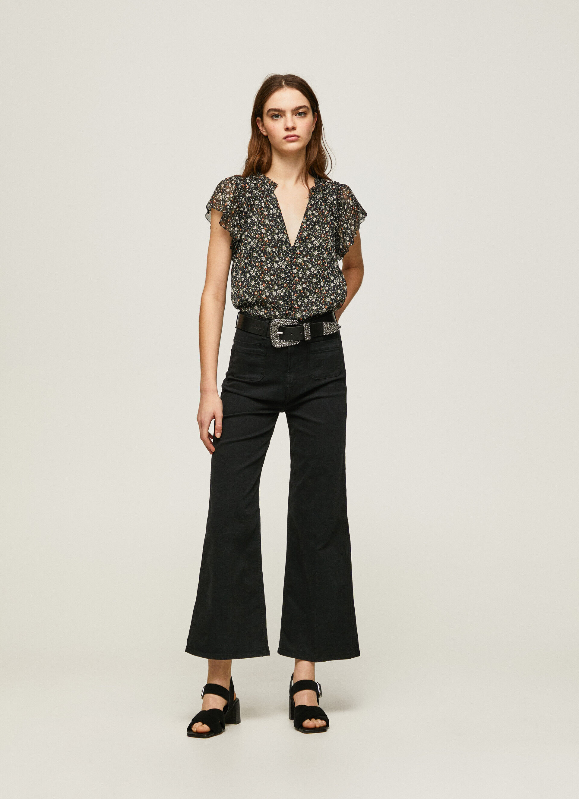 Blusa de chiffon com estampa floral - multicolorida