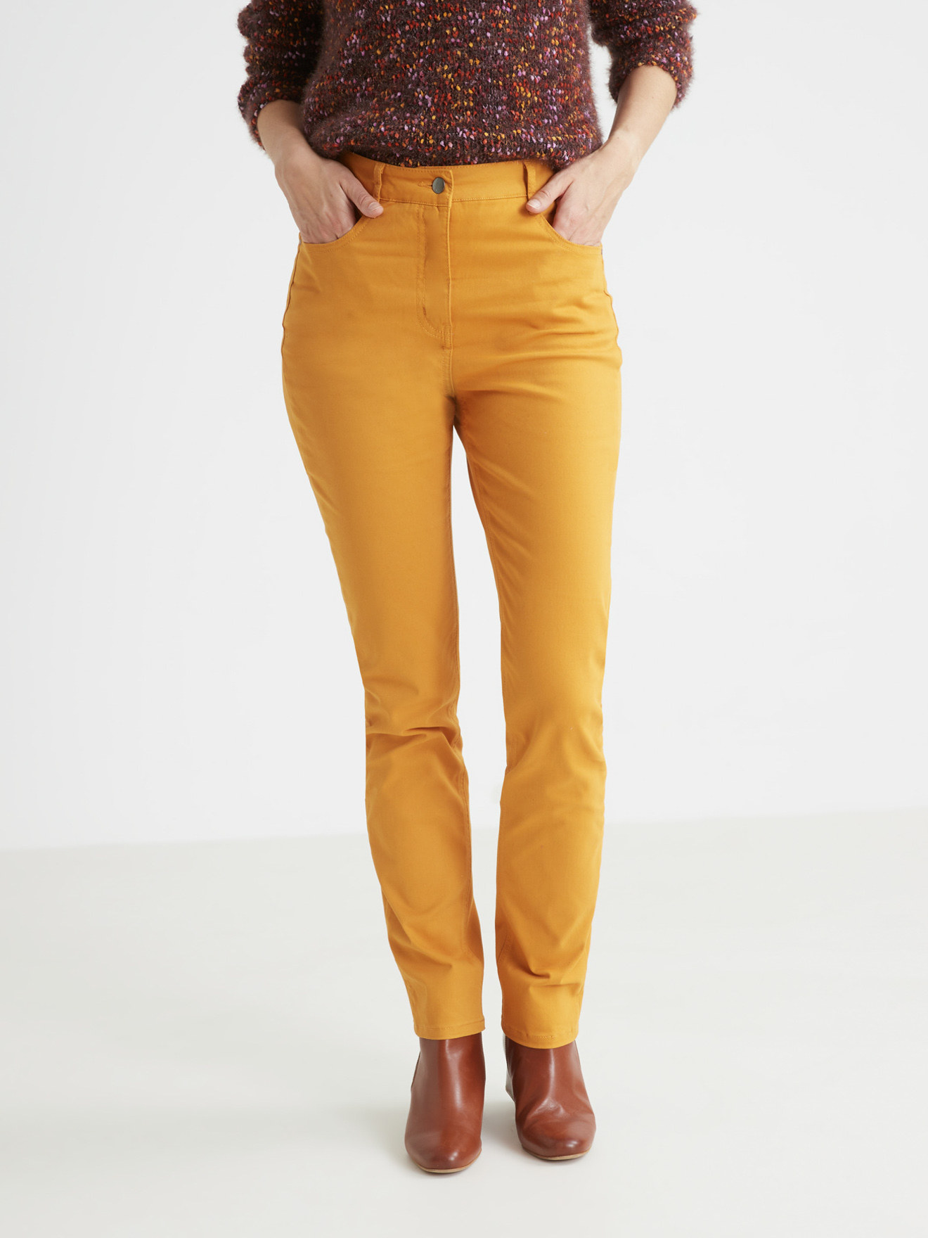 Pantalon 5 poches coupe droite