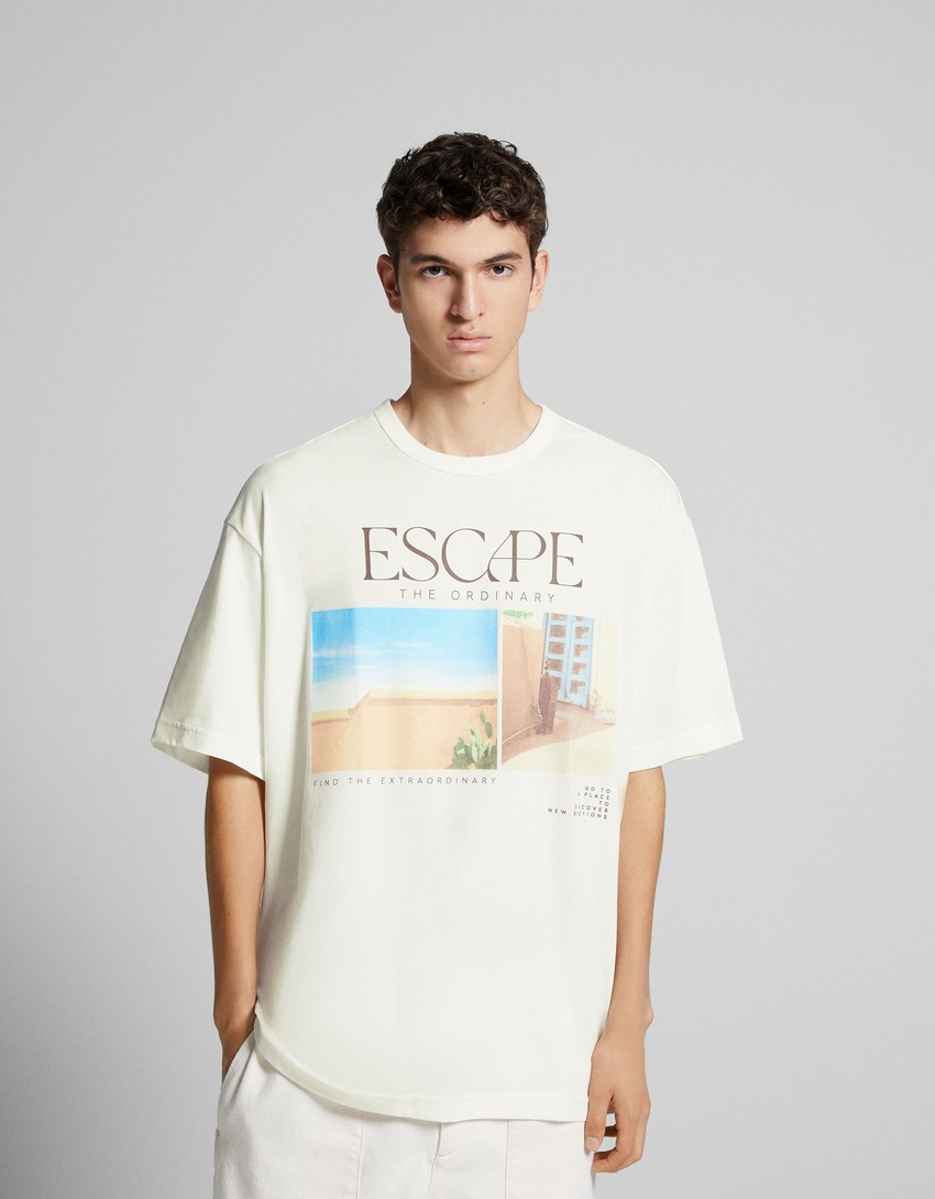Camiseta de manga curta com estampa Marrakesh e modelagem quadrada