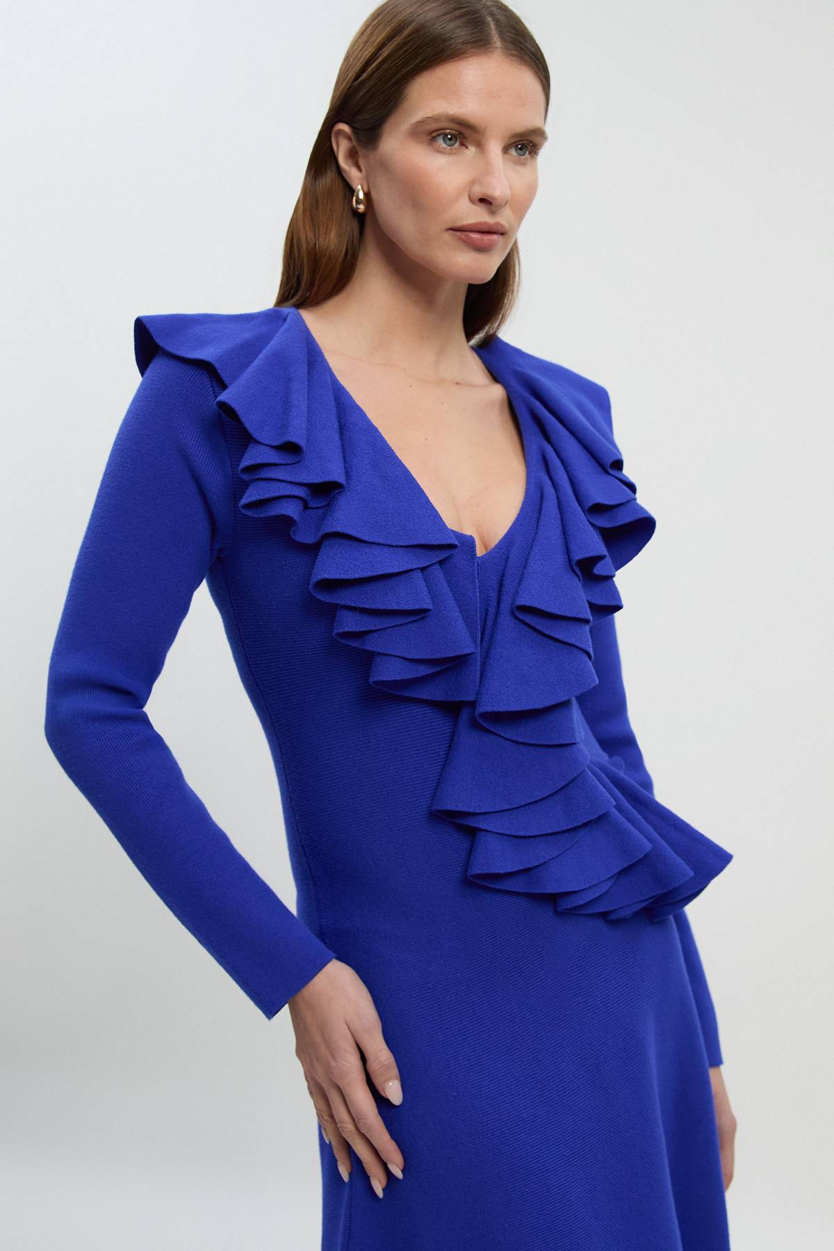 KarenMillen Robe Mi-Longue à Col V Volantée Aspect Laine Compacte