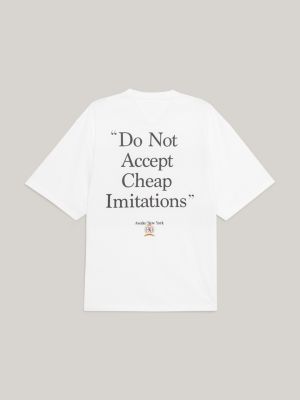 Camiseta Tommy x Awake NY com slogan nas costas