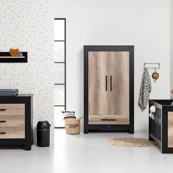 Kidsmill Long Island Babykamer Zwart / Oldwood | Bed 60 x 120 cm   Commode   Kast 2-Deurs