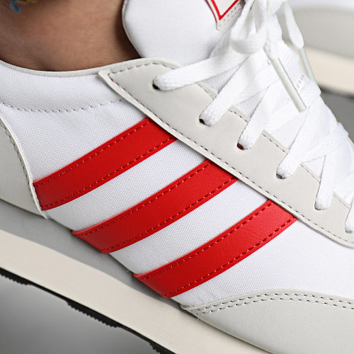 Baskets Run 60s HP2260 Footwear White Better Scarlet Grey One