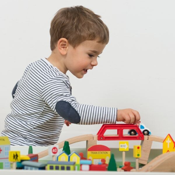 Coemo Spieltisch mit Holzeisenbahn Multifunktionstisch für Kinder