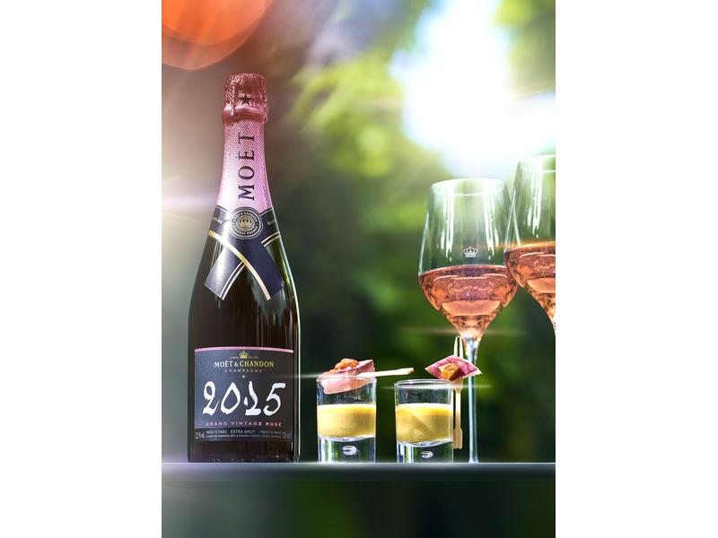 Moët & Chandon Grand Vintage Rosé 2015 0.75 l Prickelnder Schaumwein aus Frankreich