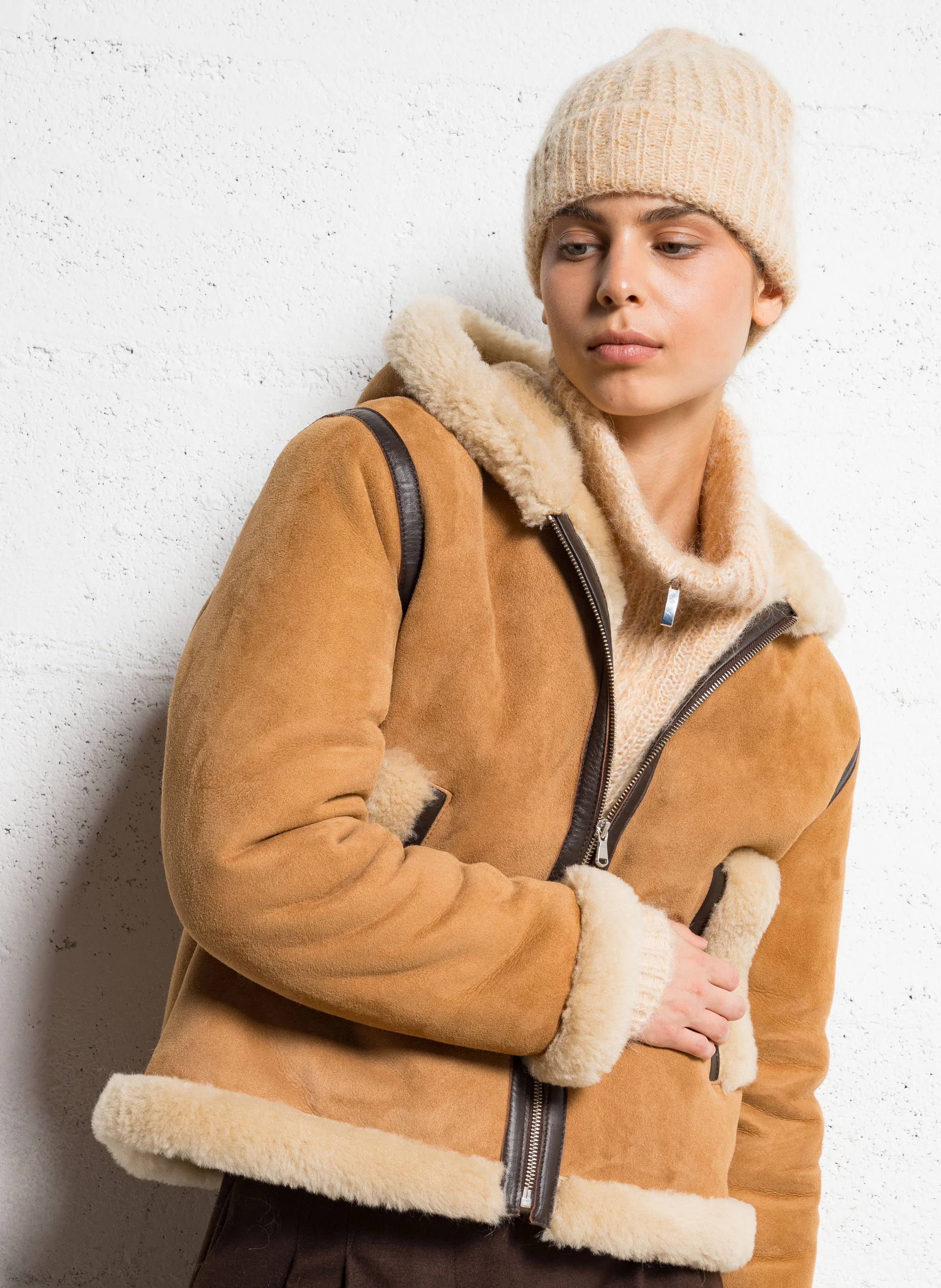 MAXOU - Veste courte à capuche en cuir | Marron