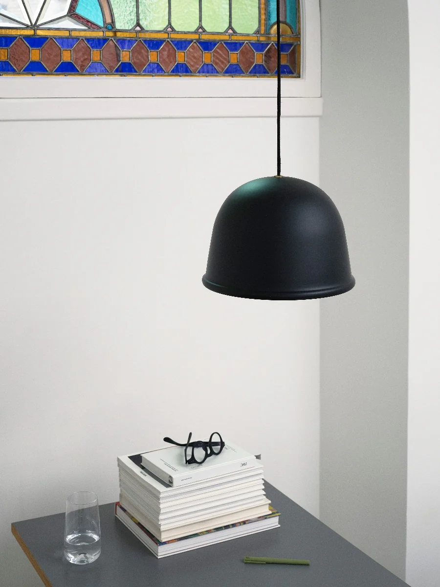 Normann Copenhagen  Local lampe, Sort - H: 19 x Ø: 28 cm