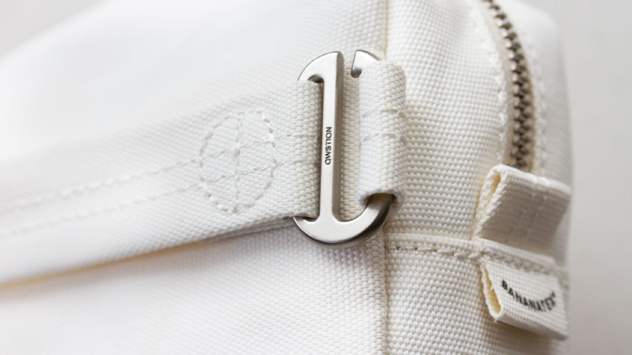 Qwstion Qwstion Bananatex Hip Pouch white online Schweiz