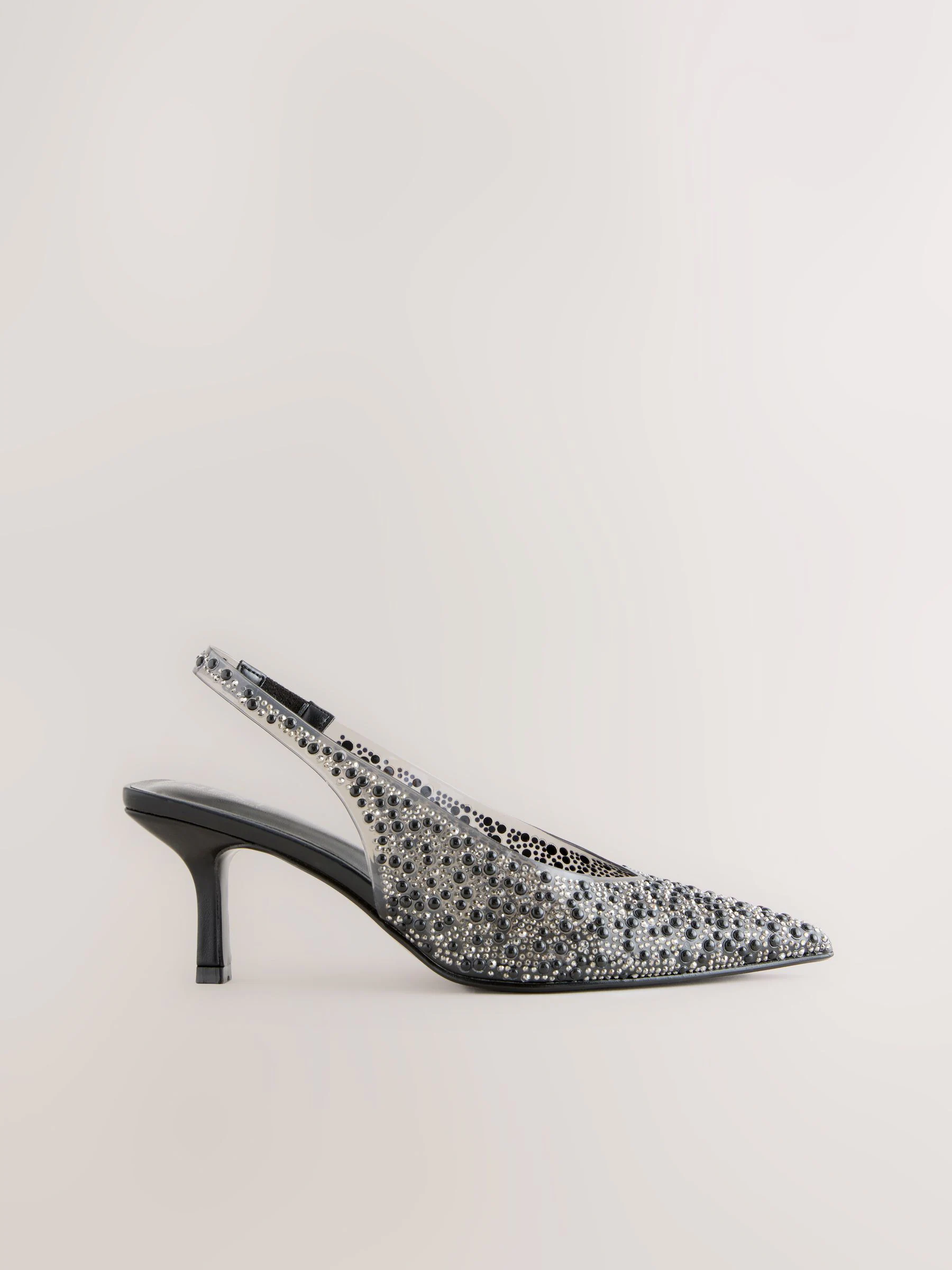 Zwart - Forever Comfort® puntige slingback-hakken met vinyl en sierstenen