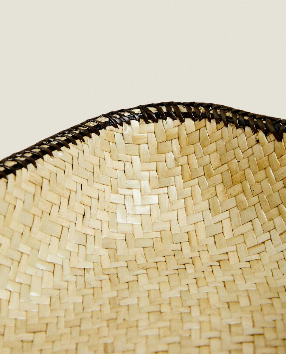 CESTA COM BORDA PRETA