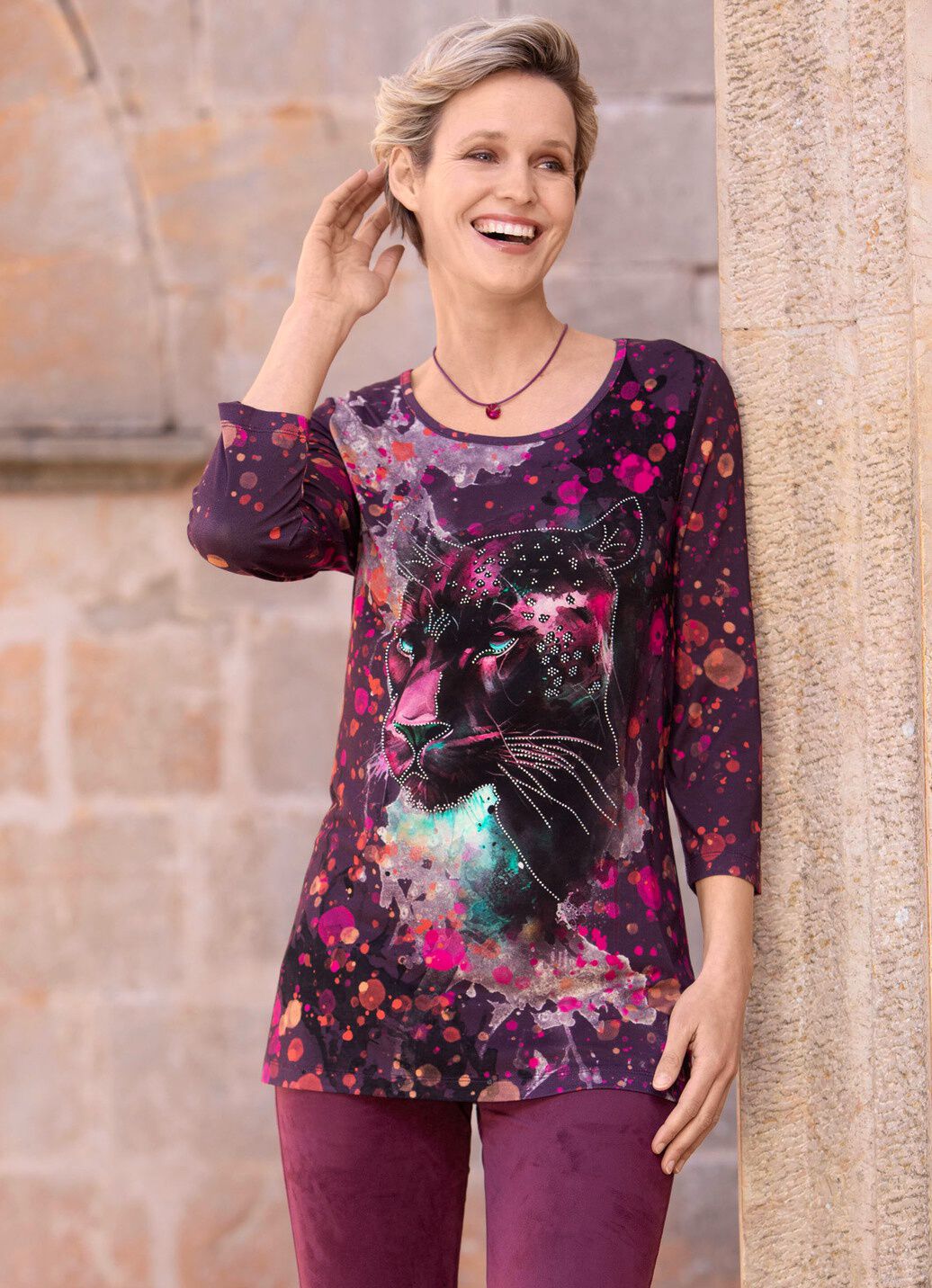 Shirt mit Strasszier im Vorderteil