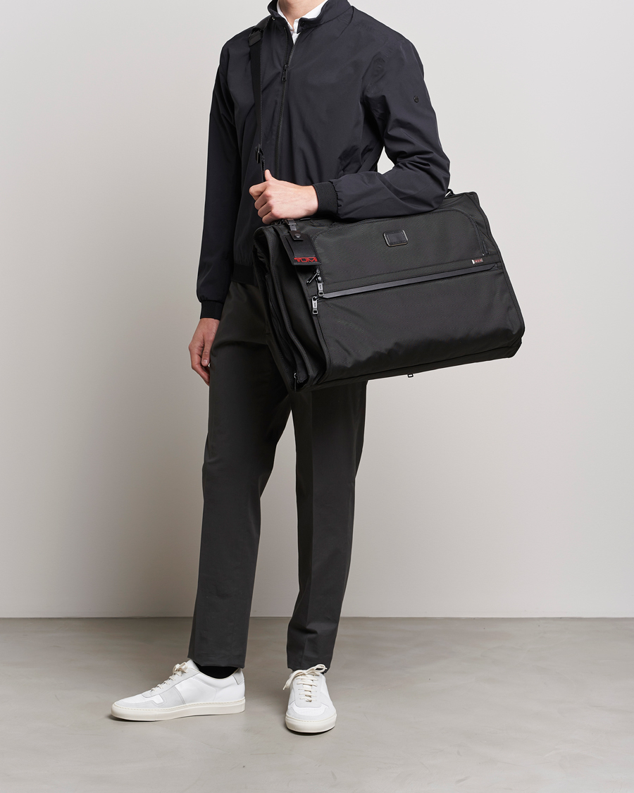 TUMI Alpha 3 Garment Tri-Fold Carry On Black