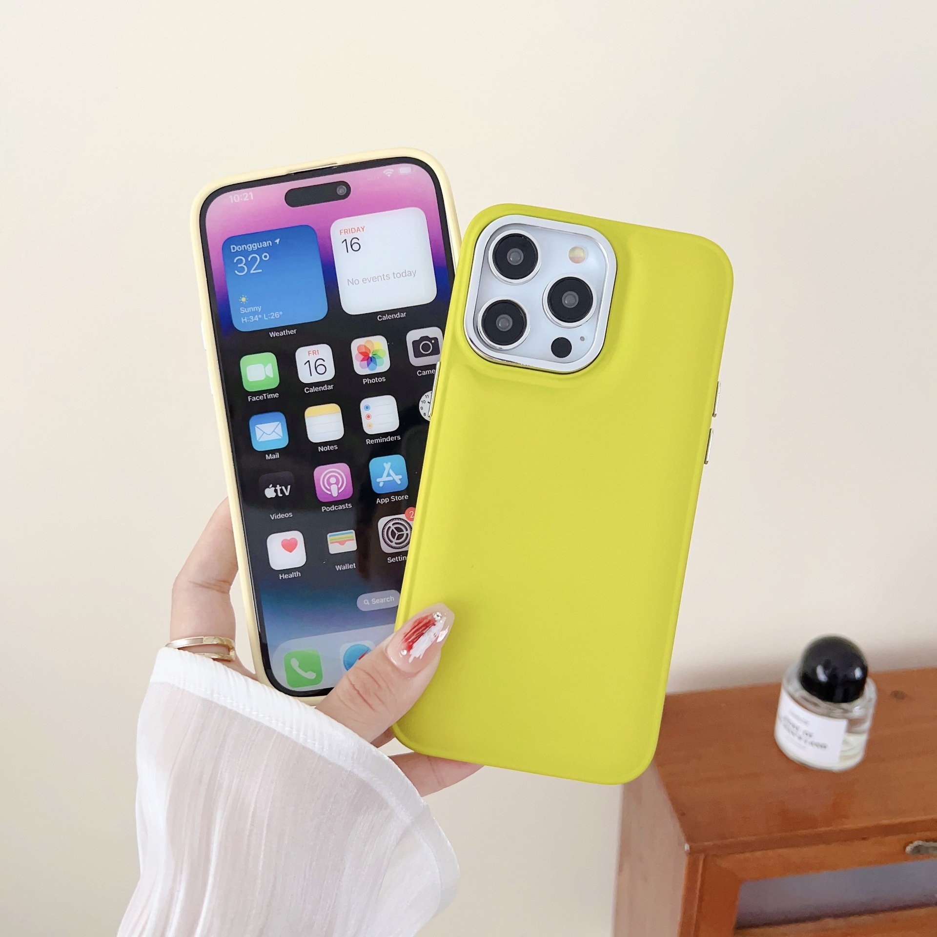 iPhone 14 / iPhone 13 Gepolsterte Gummi Case Hülle  - Blaulila