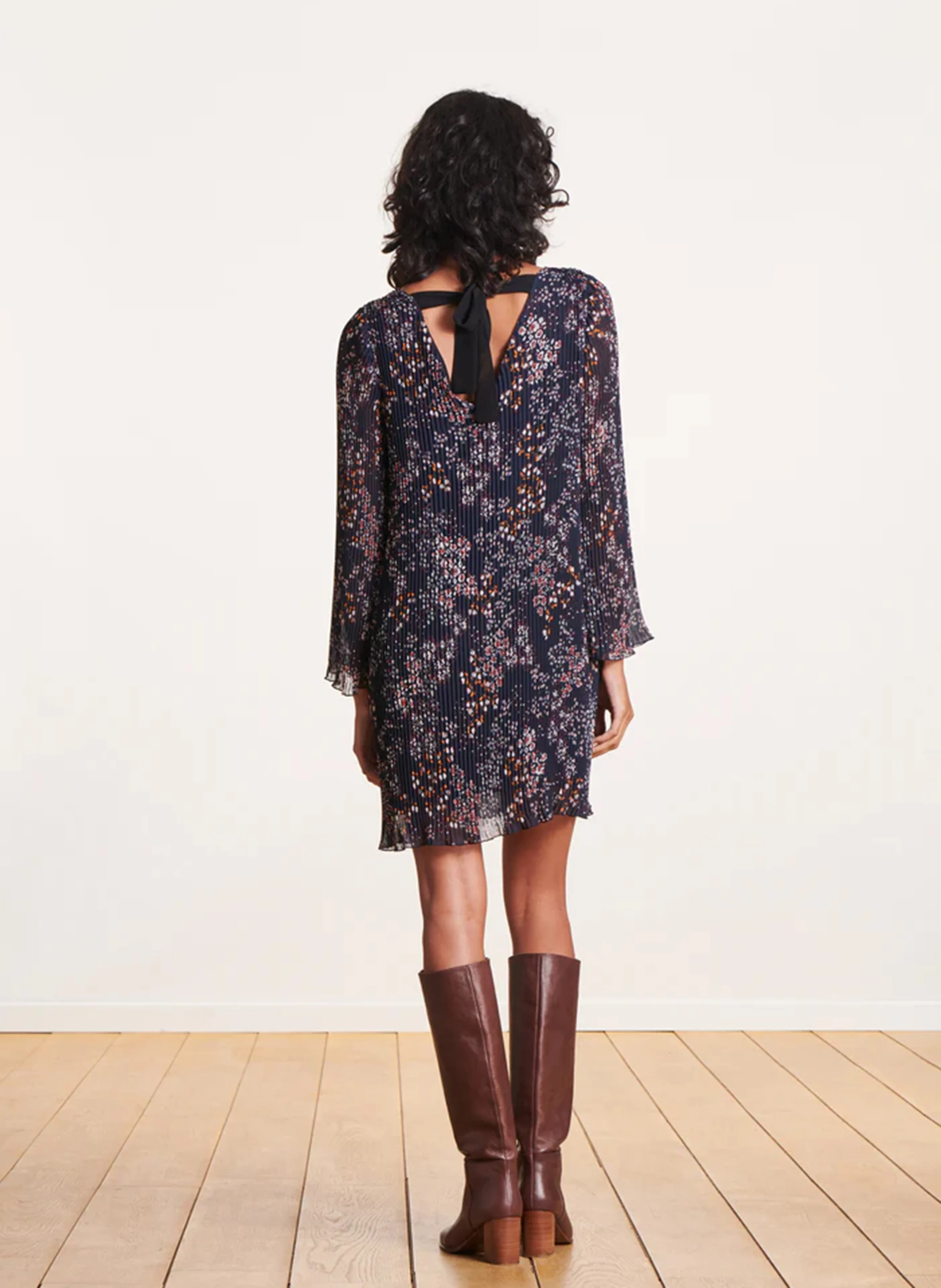 Robe courte plissée à fleurs | Bleu