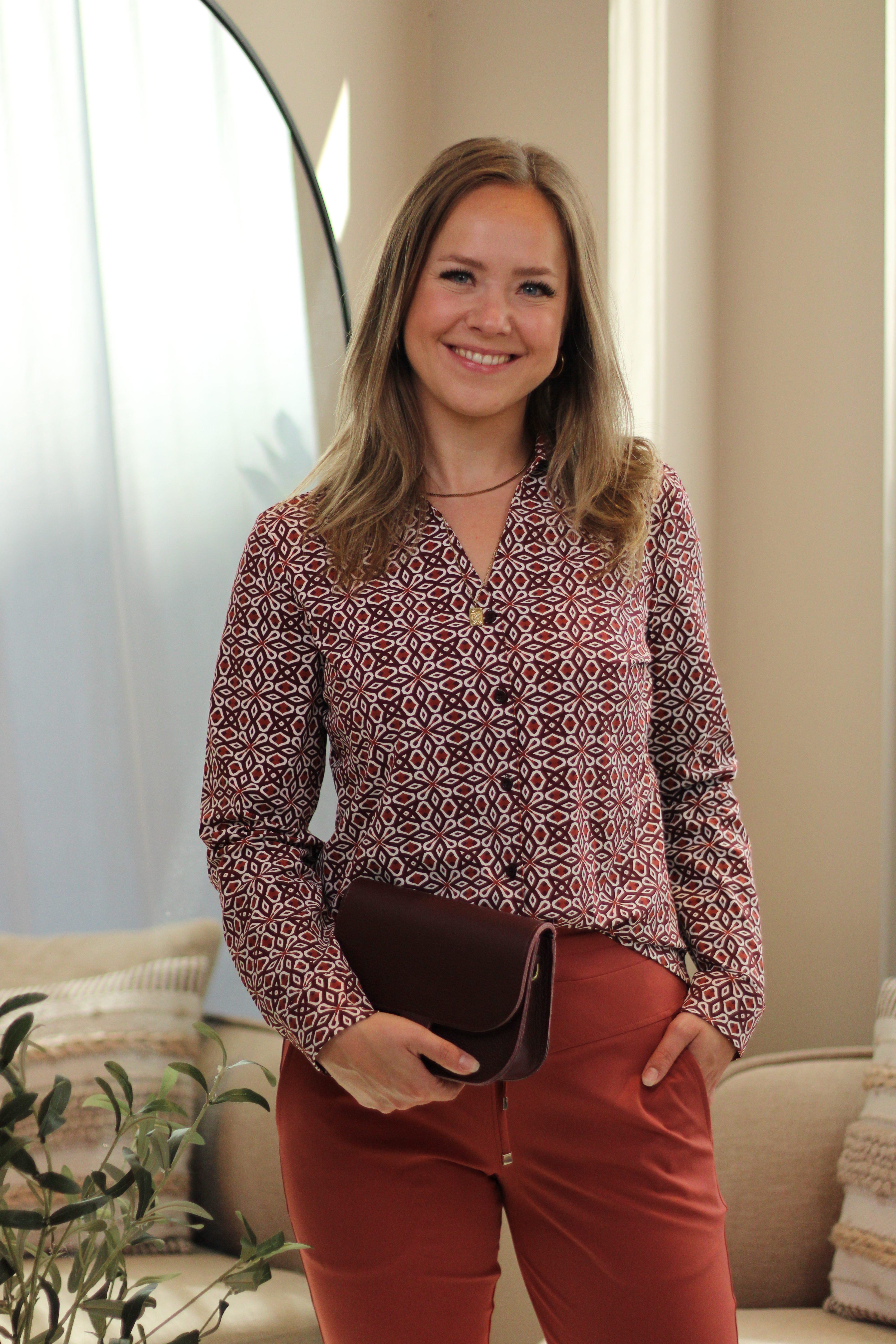 Zoso - Jolene Printed Travel Blouse - Off White/Bordeaux