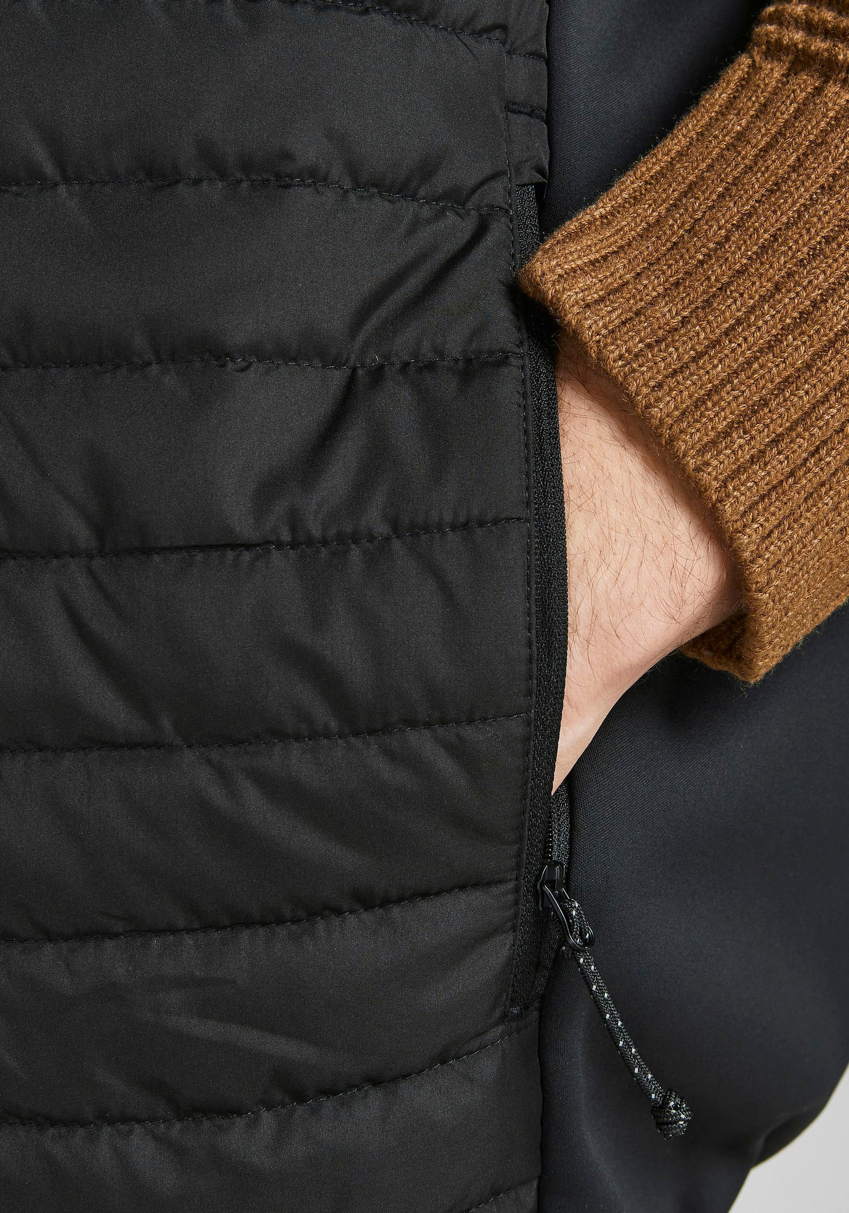 Jack & Jones PlusSize Steppweste »MULTI mit Stehkragen und normaler Form«, unifarben, modisch, regular fit, Polyester, Stehkragen