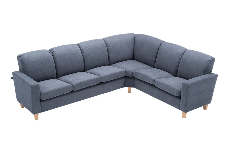 Moduli hjørnesofa 3- og 2-seter. I tekstil Praque 2430 blue med rygg uten søm, arm 4 og hvitoljede eikeben.