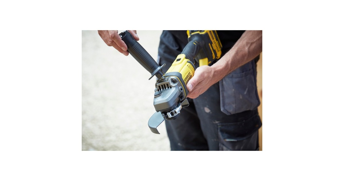StanleyFATMAX V20 18V Haakse slijper  (Geel/zwart, Koffer, 2 accu's (4.0Ah) en oplader (4A) inbegrepen)