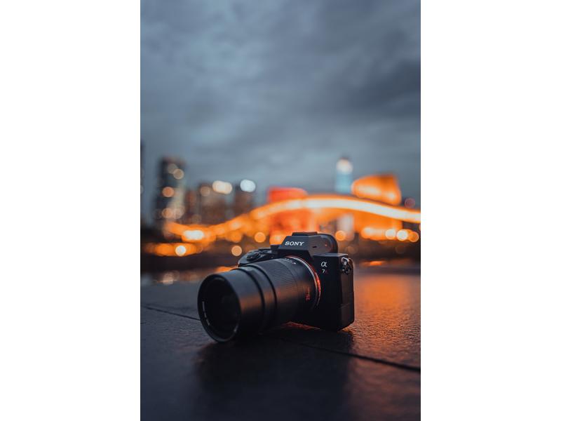 7Artisans Festbrennweite 25mm F/0.95 – L-Mount Lichtstarkes Festbrennweitenobjektiv mit sanftem Bokeh-Effekt