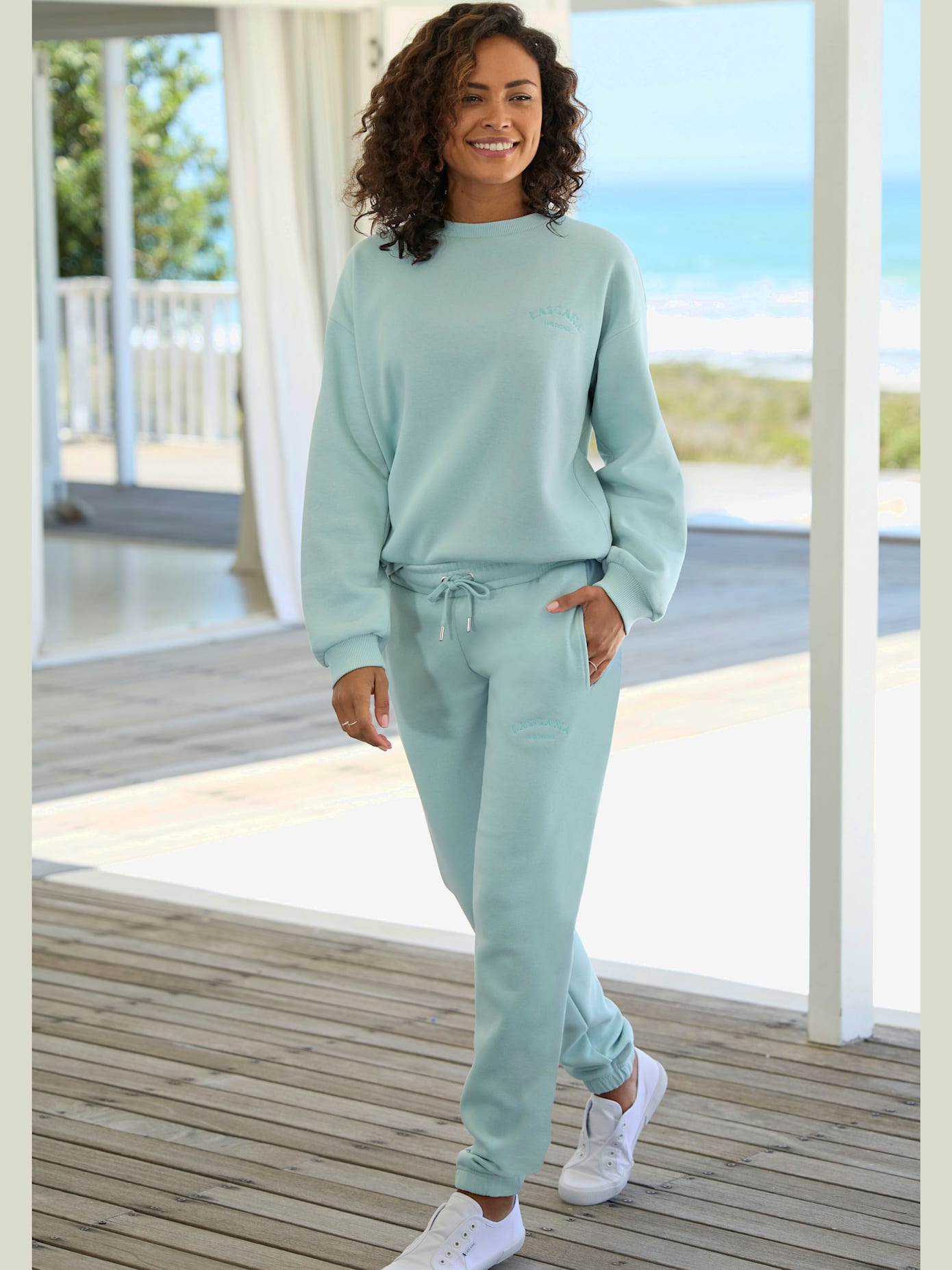 Sweatshirt avec logo brodé
