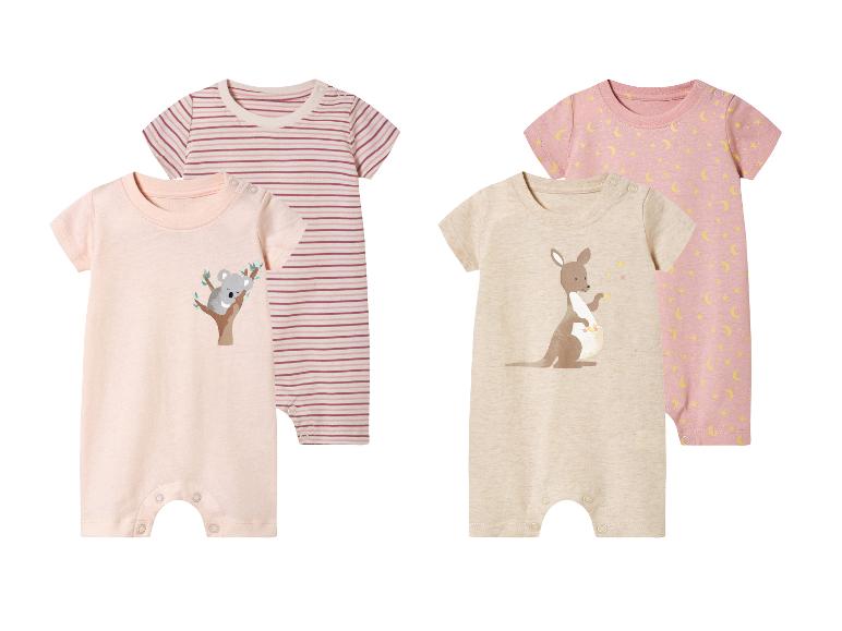 2 baby pyjama's
