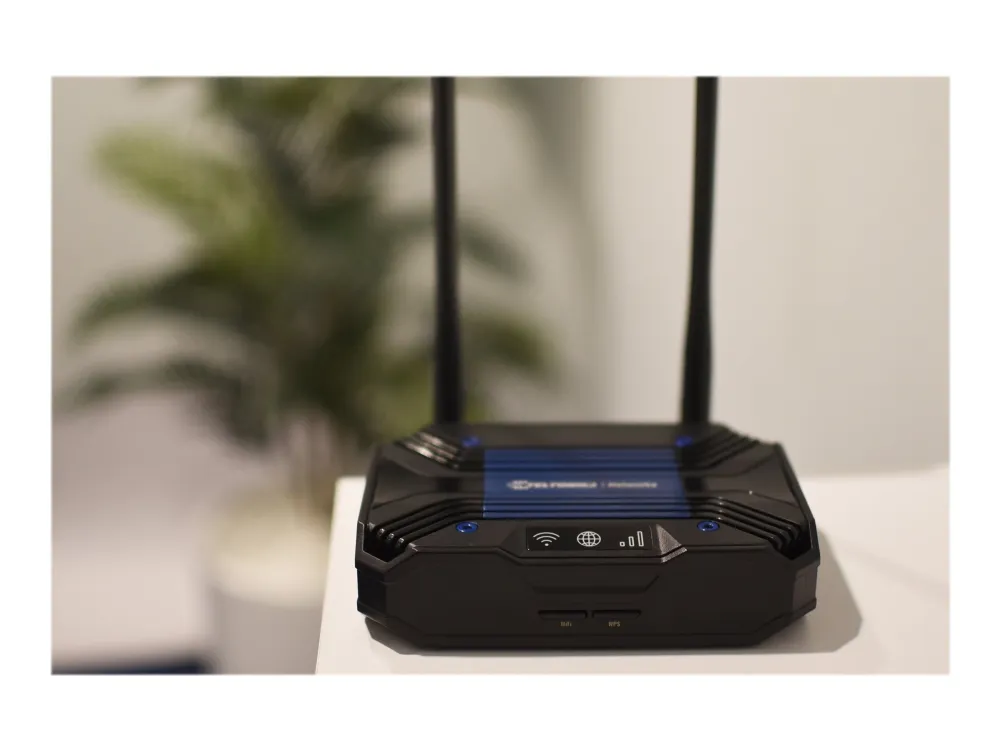 Teltonika TCR100 - Trådløs router - WWAN - Wi-Fi 5 - Dual Band - 3G, 4G - overflademonterbar