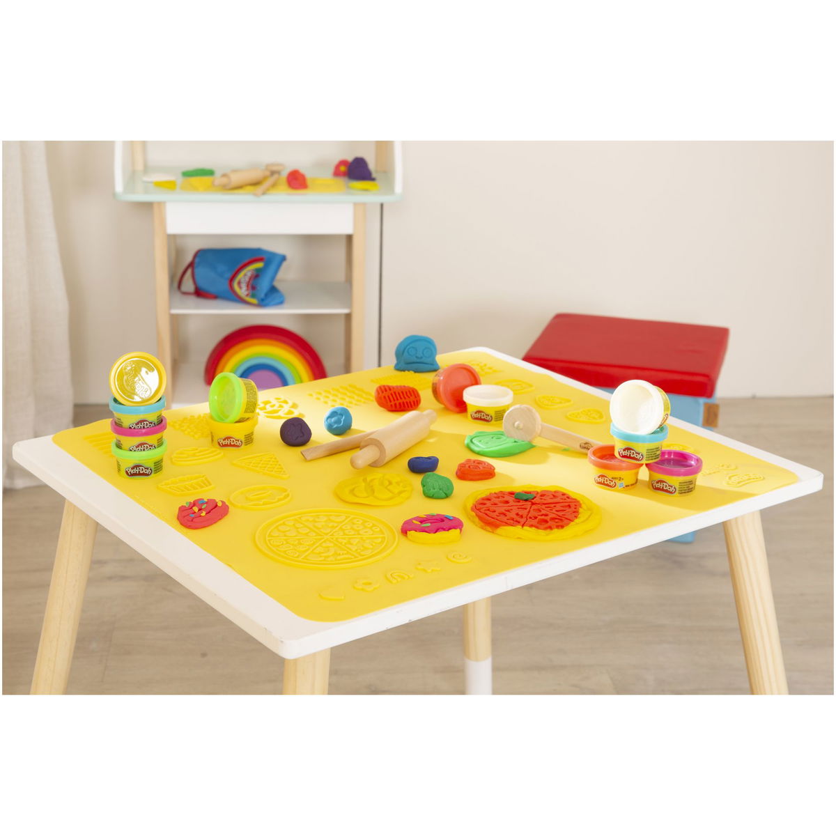 robaroba   x Play Doh Kindersitzgruppe mit Zubehör