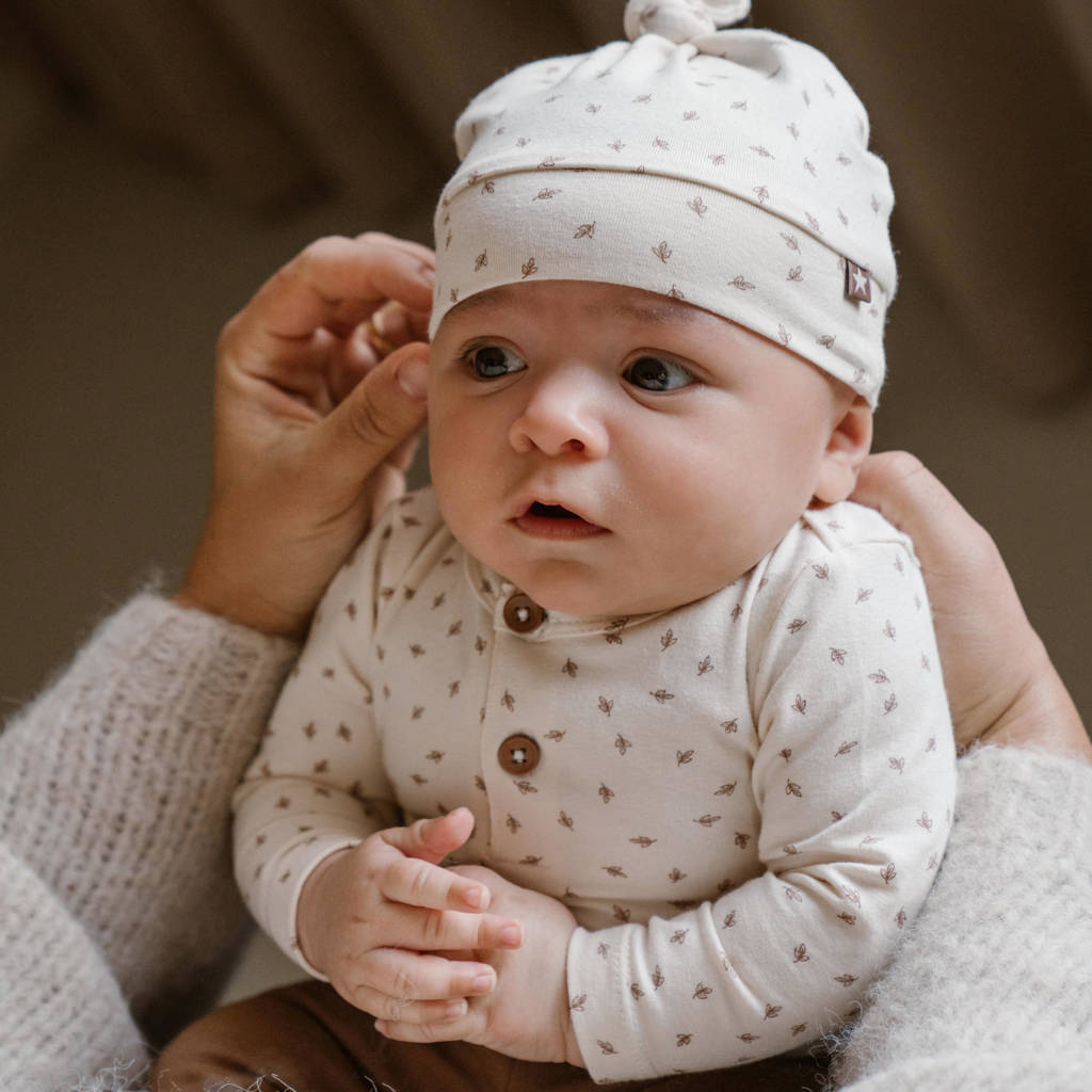 Dirkje romper + broek + muts bruin/offwhite