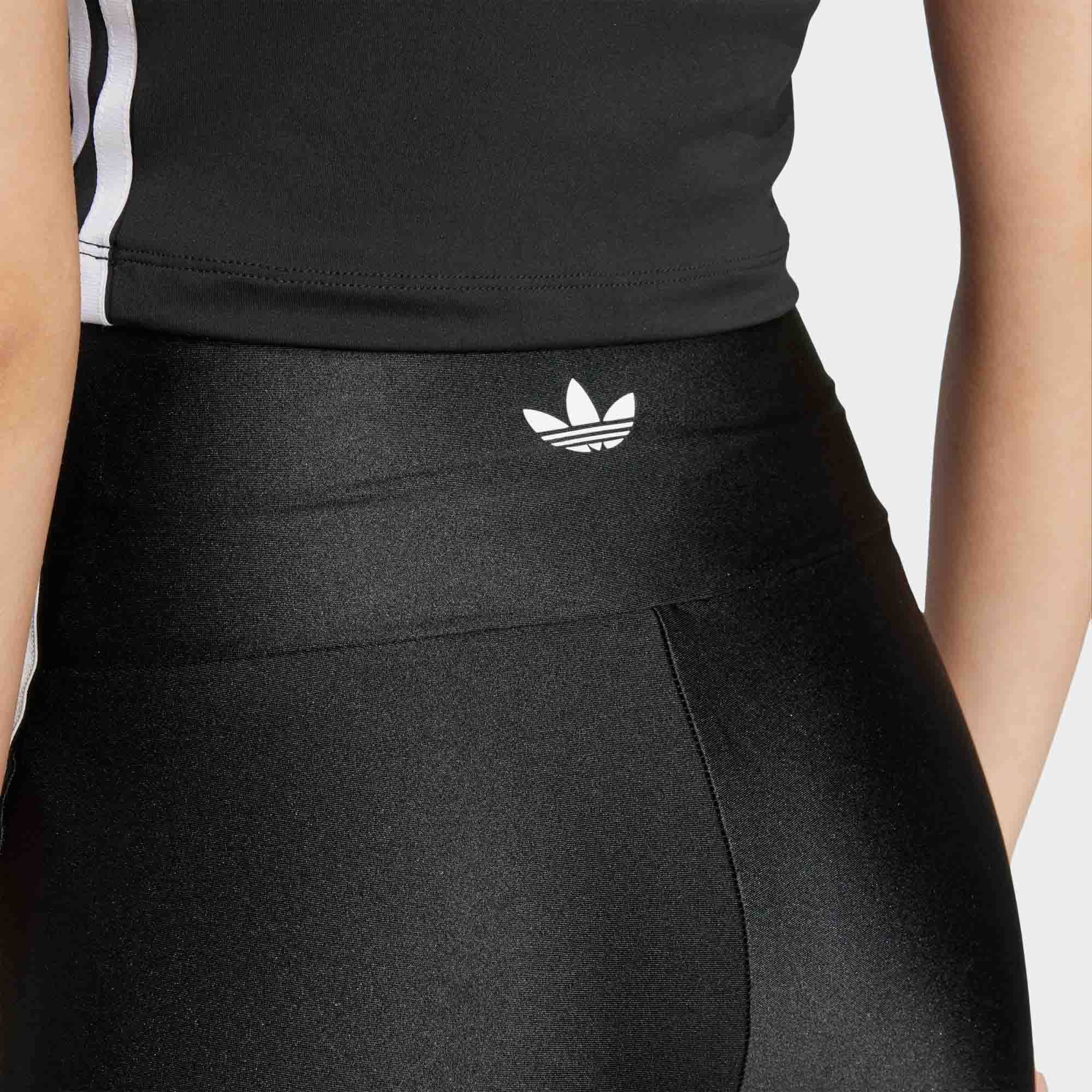 Adicolor 3-Stripes Booty Shorts Dame Black/White
