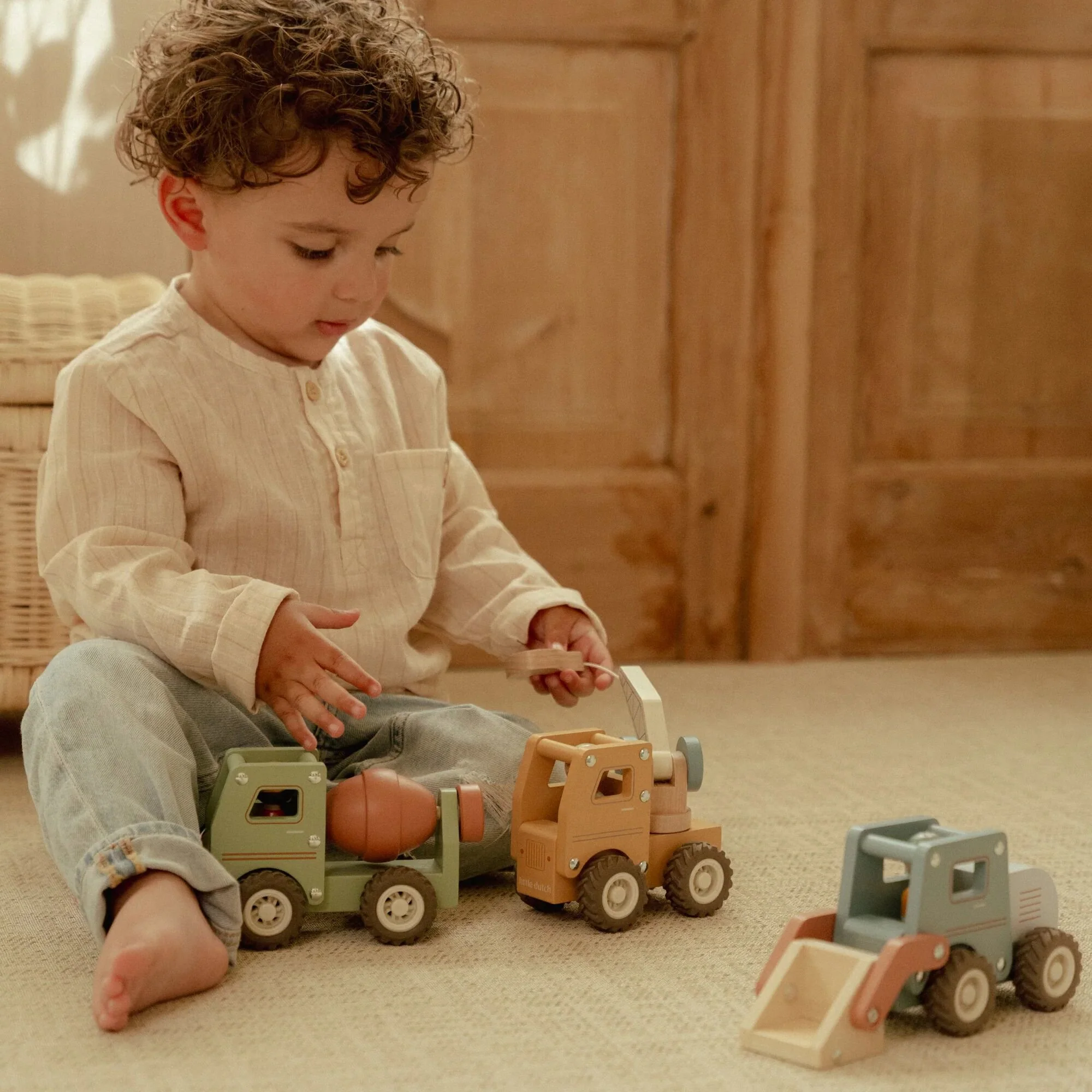 Houten cementwagen Groen Essentials kopen? | Little Dutch