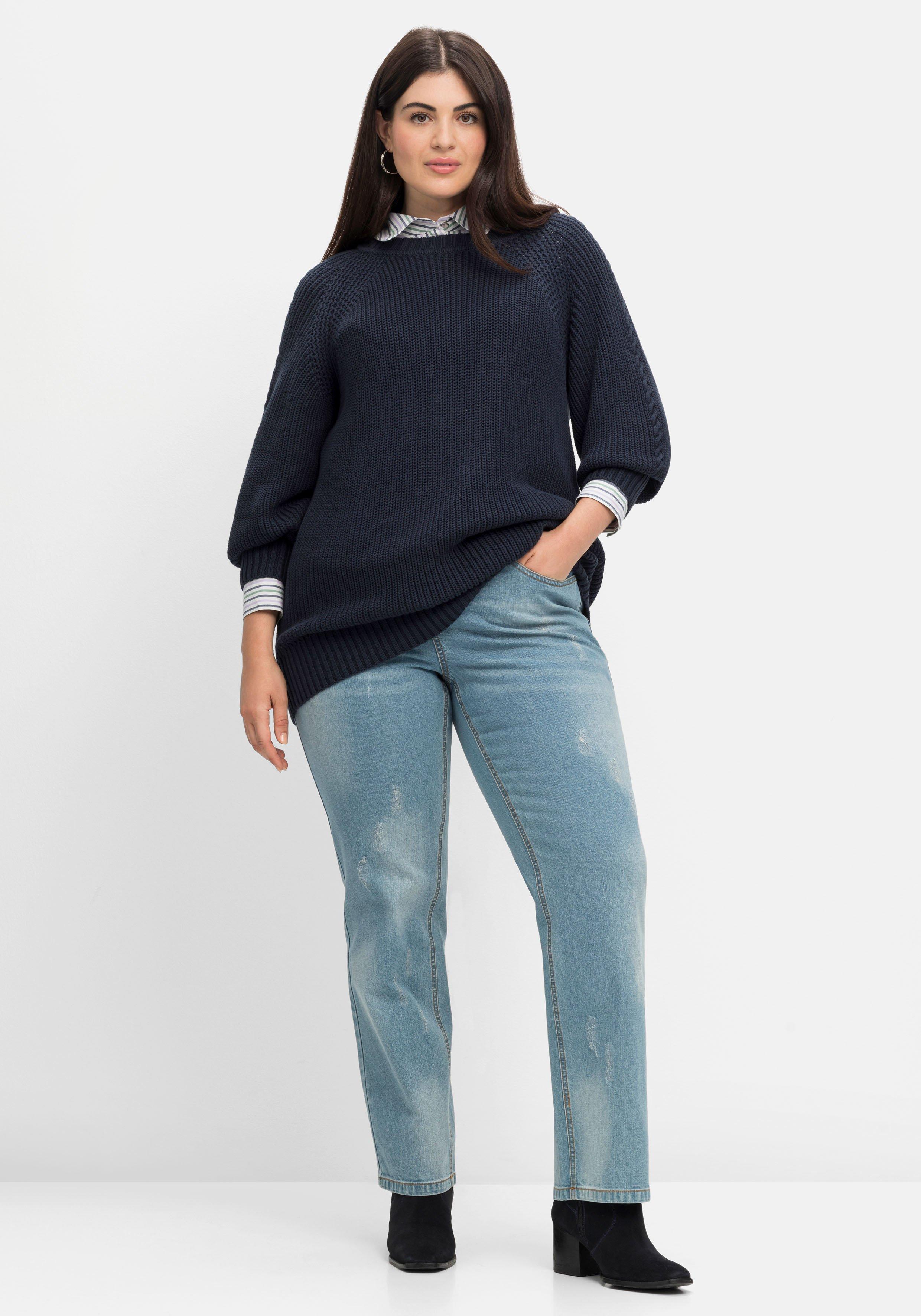 Gerade Jeans mit Destroyed-Effekten und Catfaces