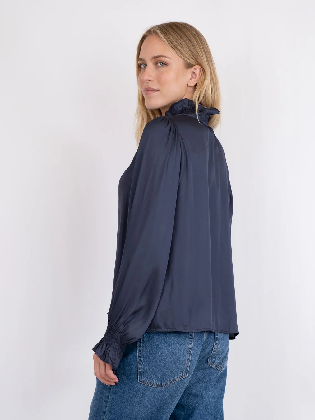 Neo Noir  Brielle Satin bluse - Midnight blue