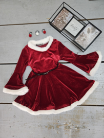 Red velvet magic dress