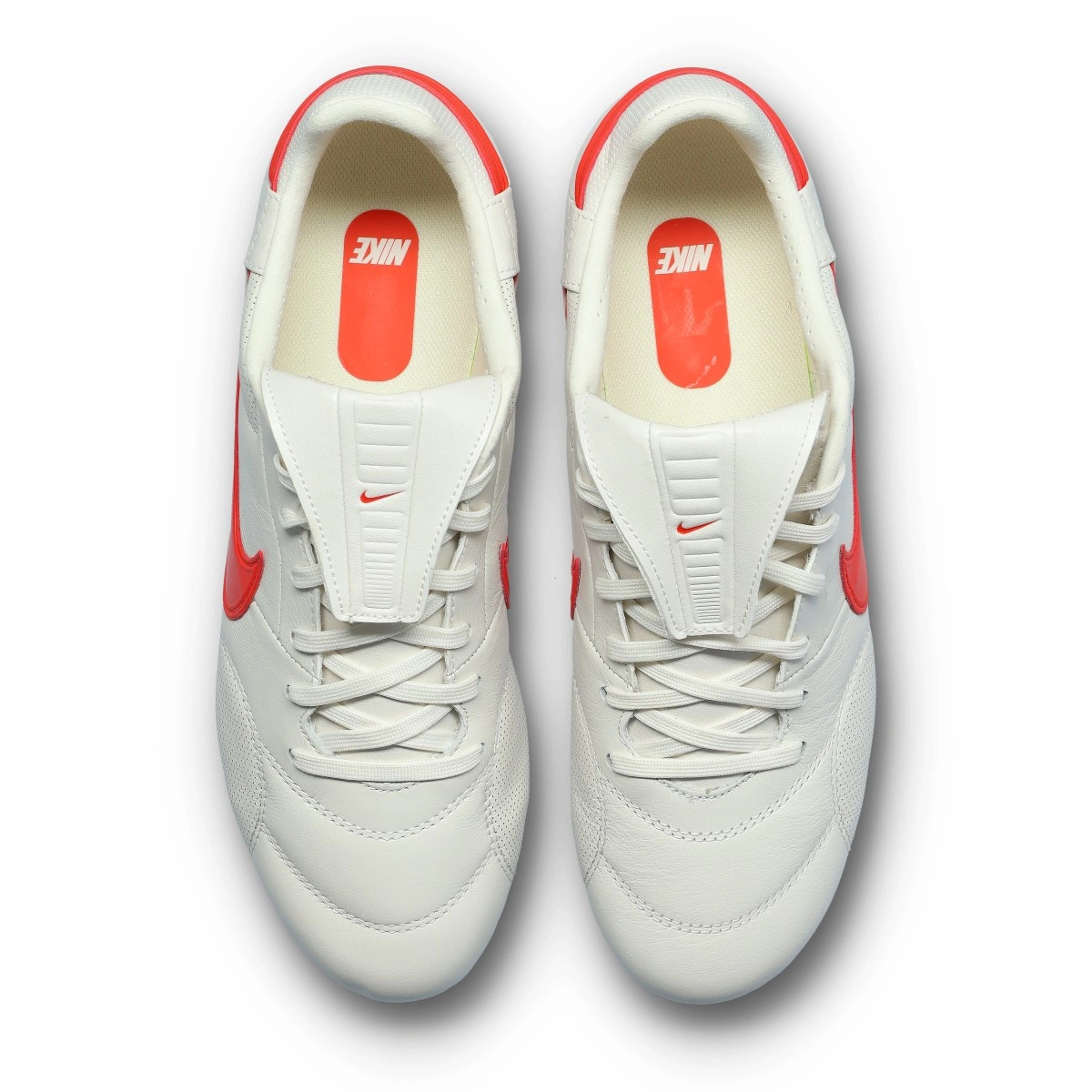 Chuteira Nike Premier III FG