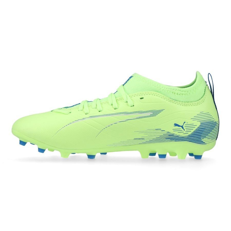PUMA Ultra 5 Match MG Lights Out - Fizzy Apple/Blanc/Bleu Enfant