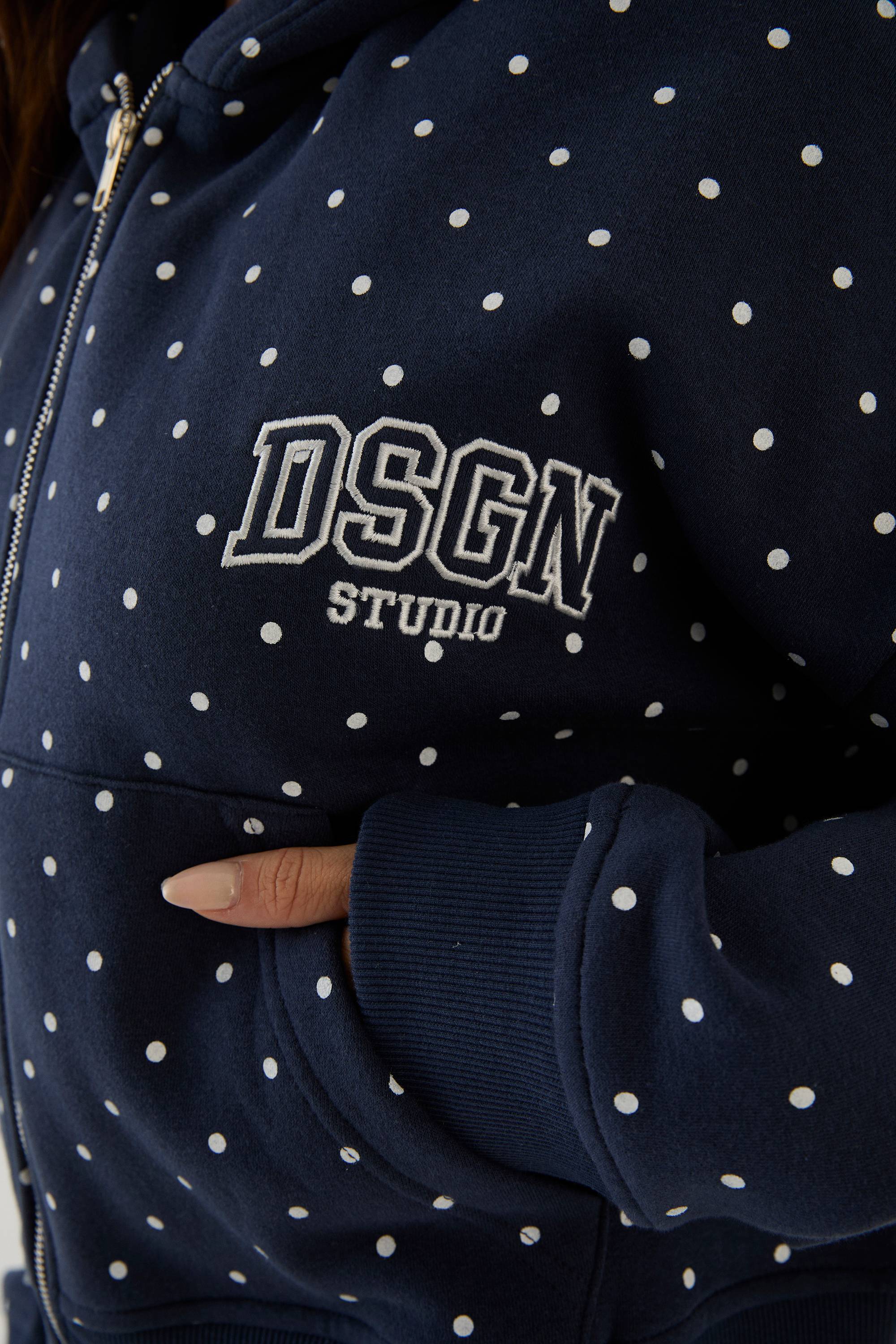 Sweat À Casynthétiqueche Court Boxy Avec Appliqué À Pois Dsgn Studio