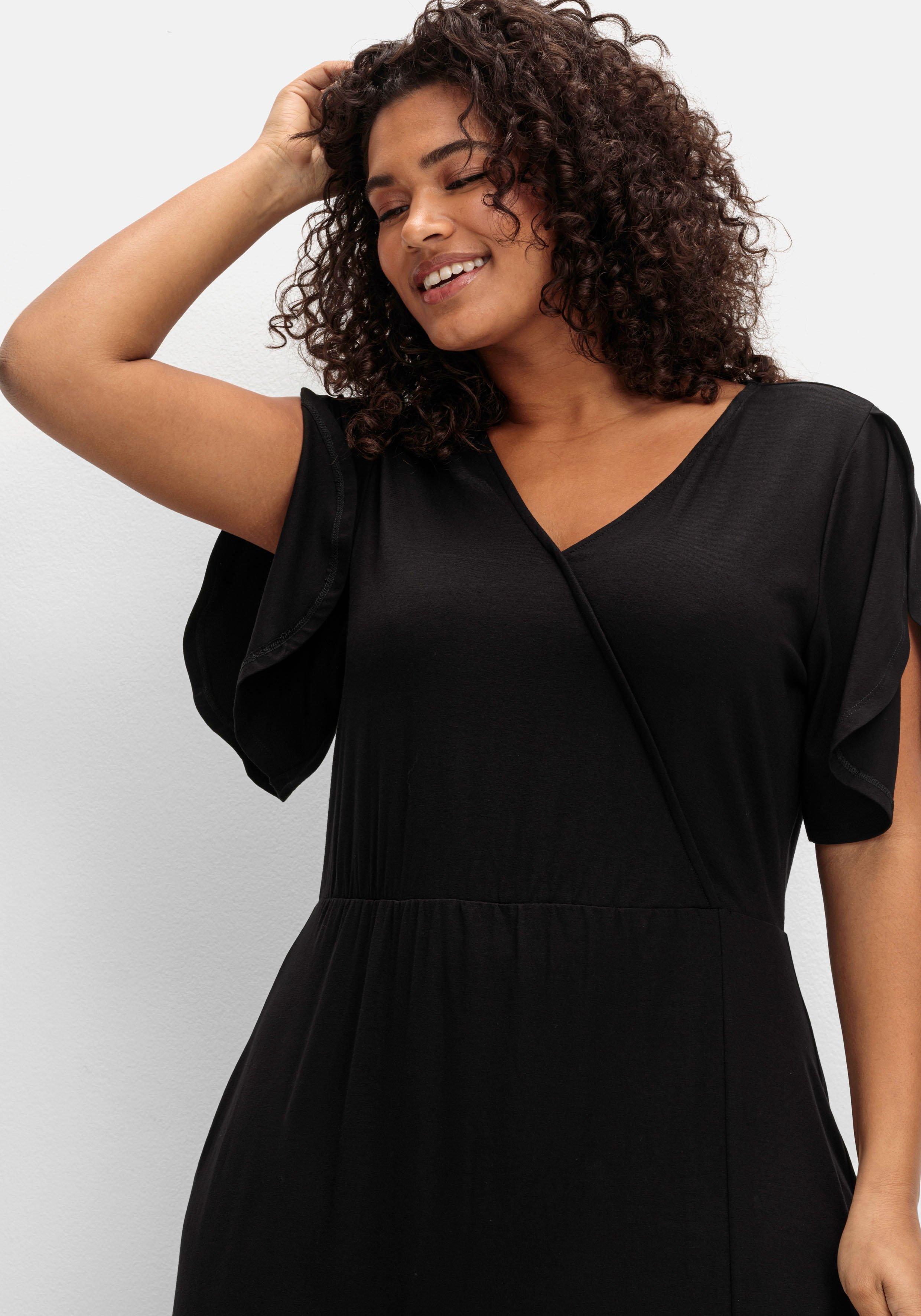 Langes Jerseykleid in Wickeloptik, mit Volantrock