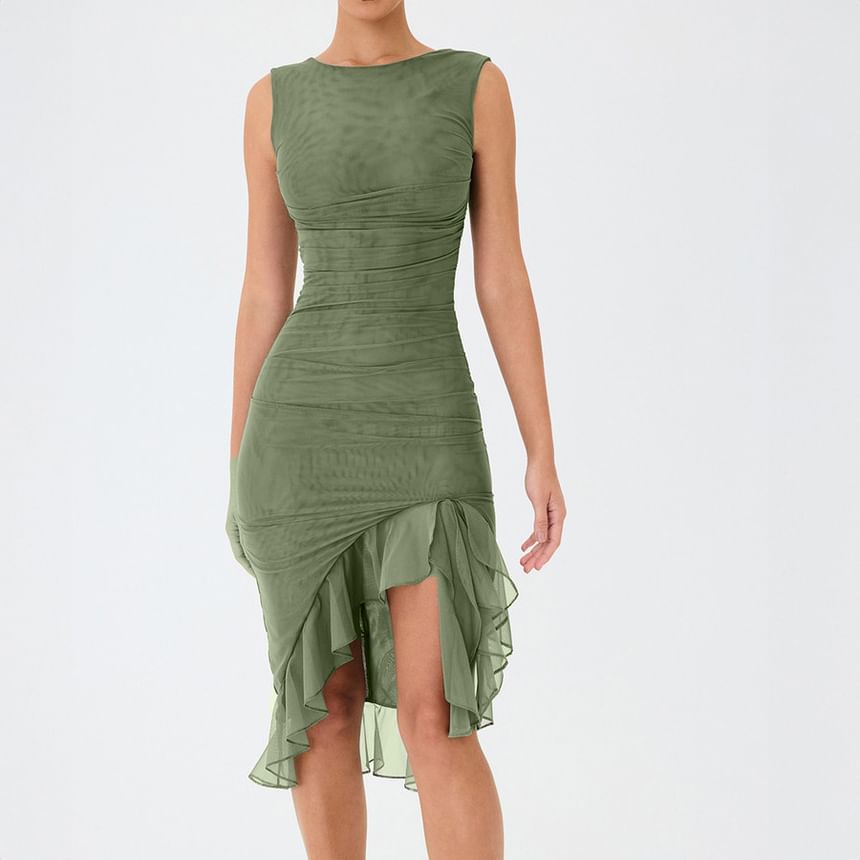 Rosesand - Mouwloze boothals, geplooide zoom en bodycon midi-jurk