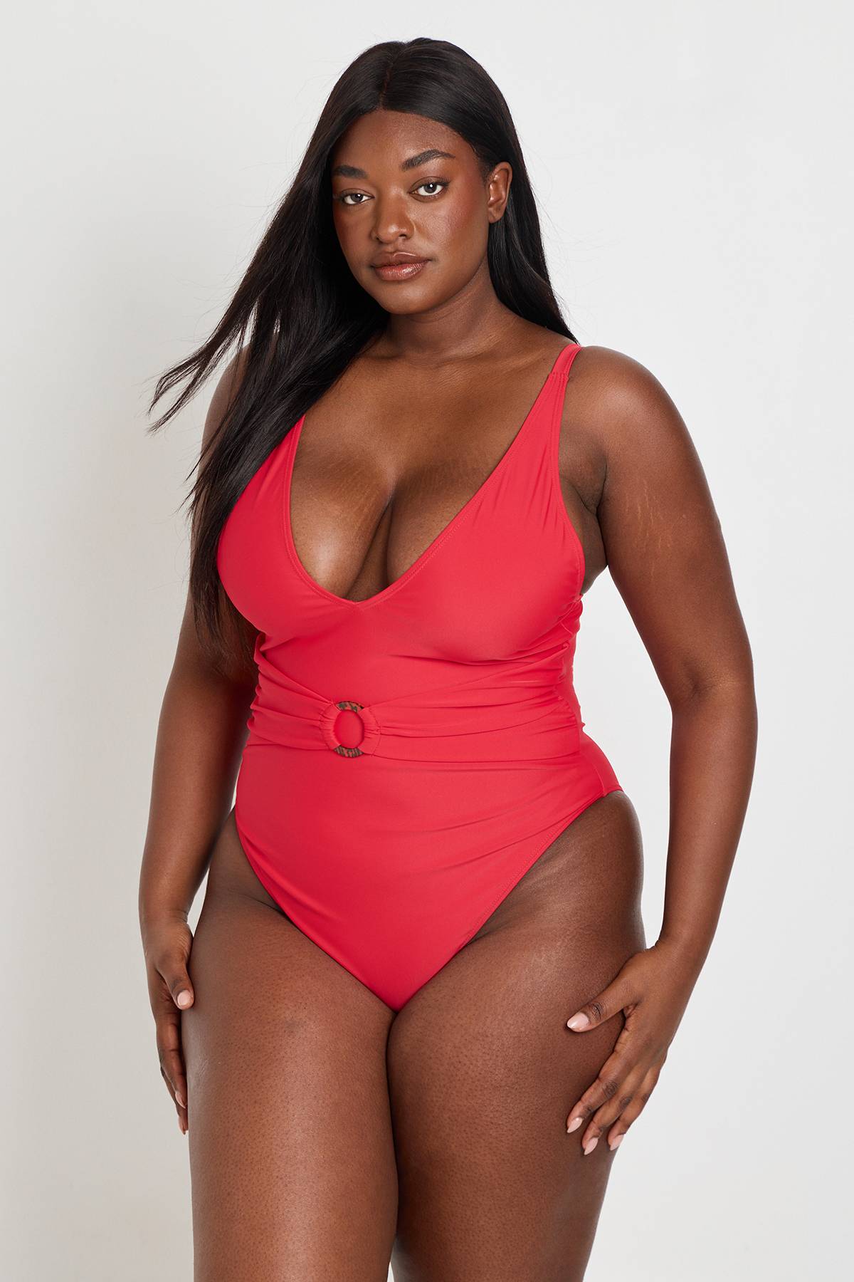 boohoo Maillot De Bain Grande Taille À Décolleté Plongeant Avec Anneau Et Effet Ventre Plat