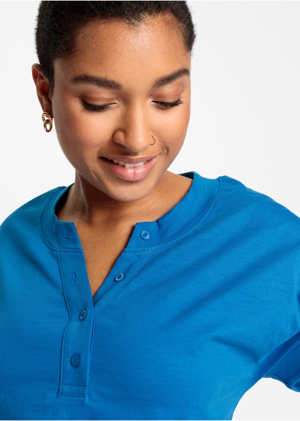 T-shirt boxy avec patte de boutonnage