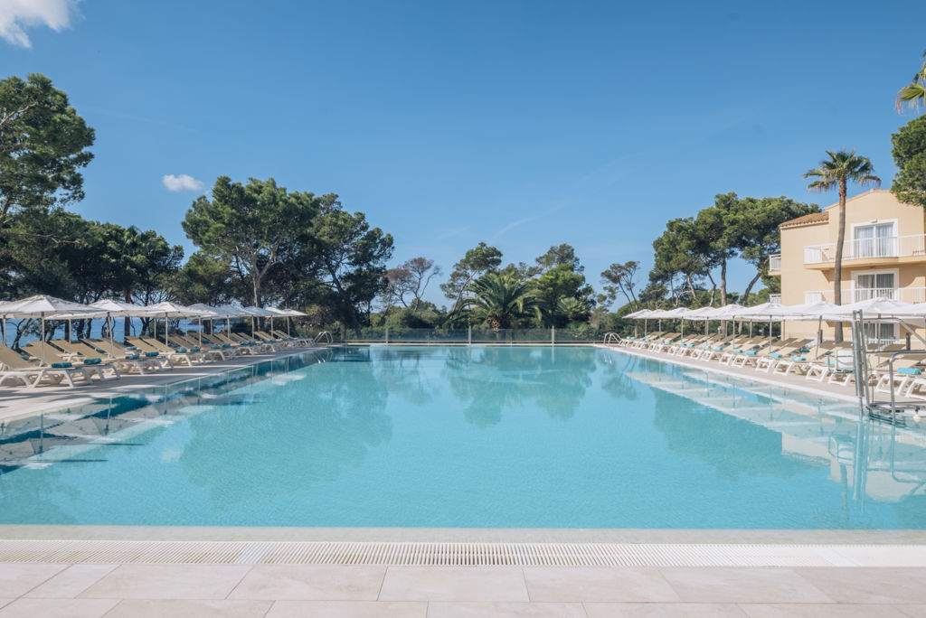 Iberostar Waves Club Cala Barca All Inclusive - Hotel