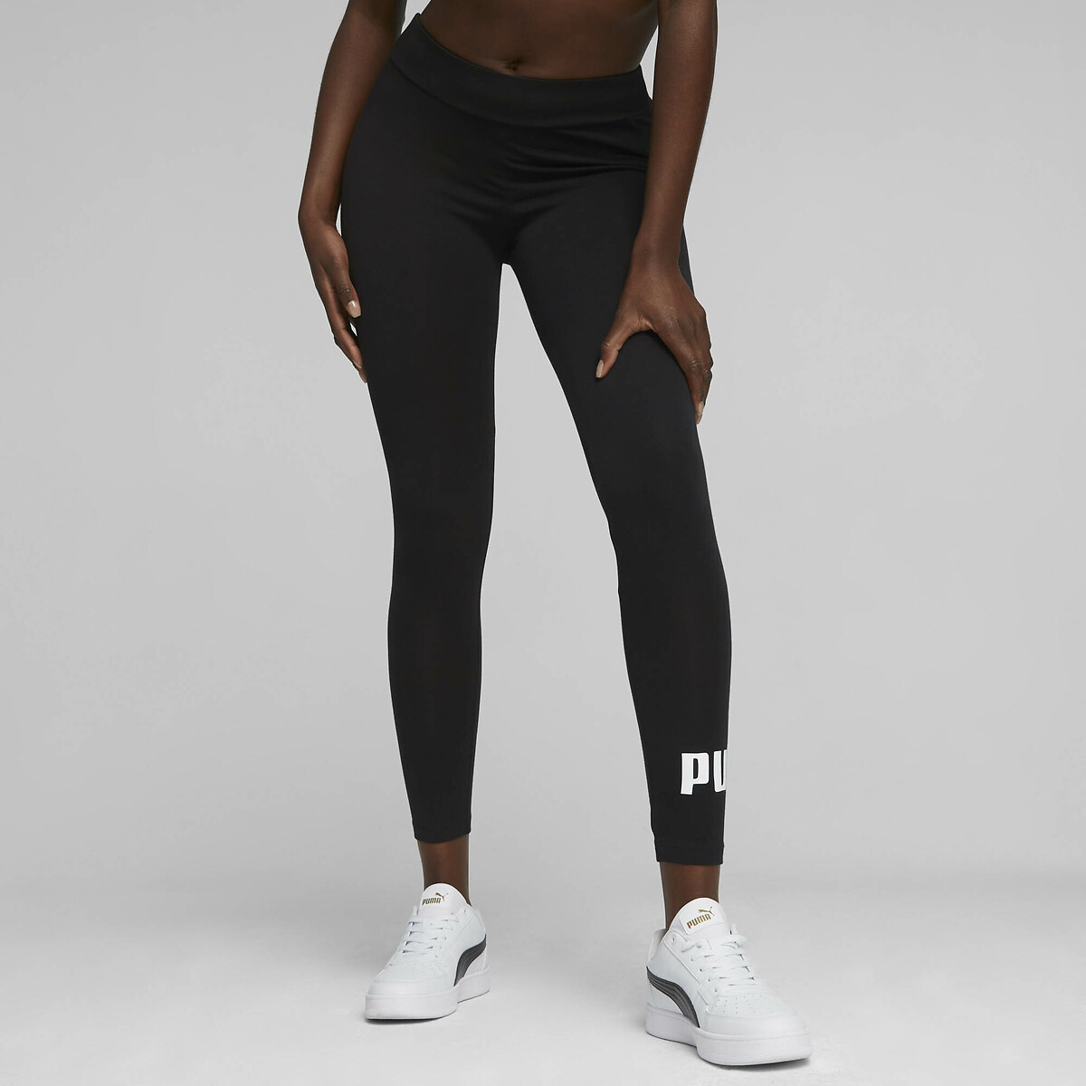 Leggings PUMA com logo em uma das pernas