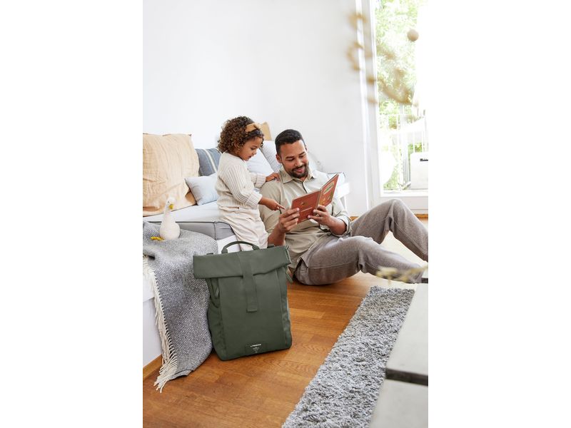 Lässig Wickelrucksack Rolltop Up Olive Veganer Backpack mit viel Platz