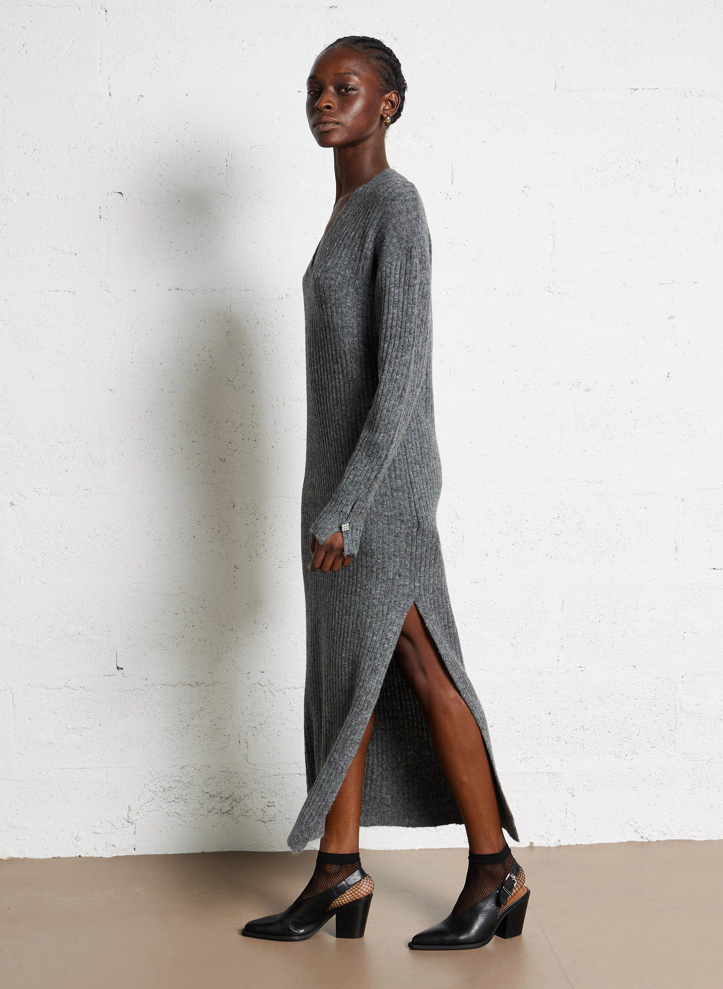 Robe longue droite col V en maille | Gris