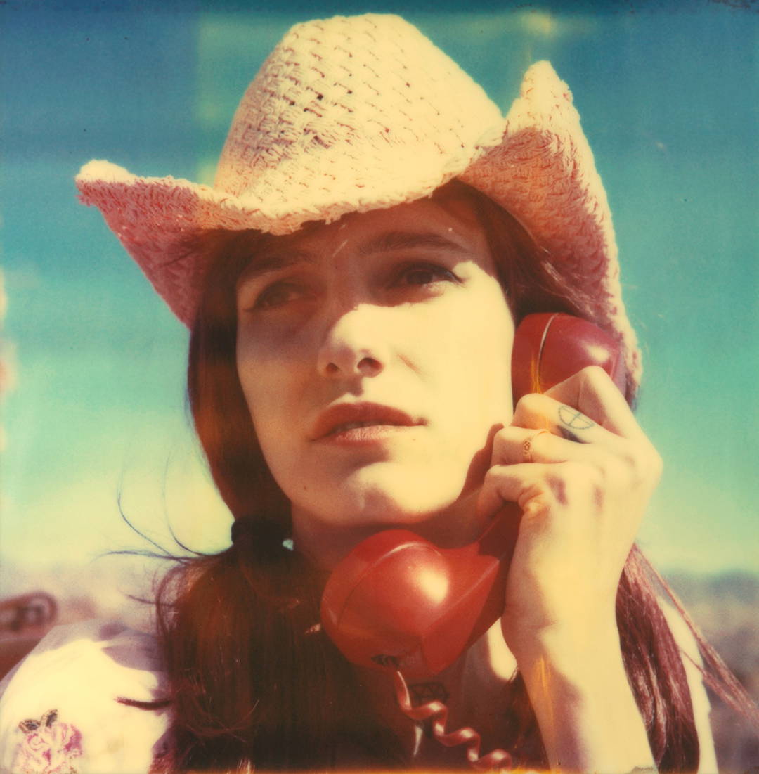 Her last call by Stefanie Schneider - Limited Edition. Edition of: 150. Signed.
