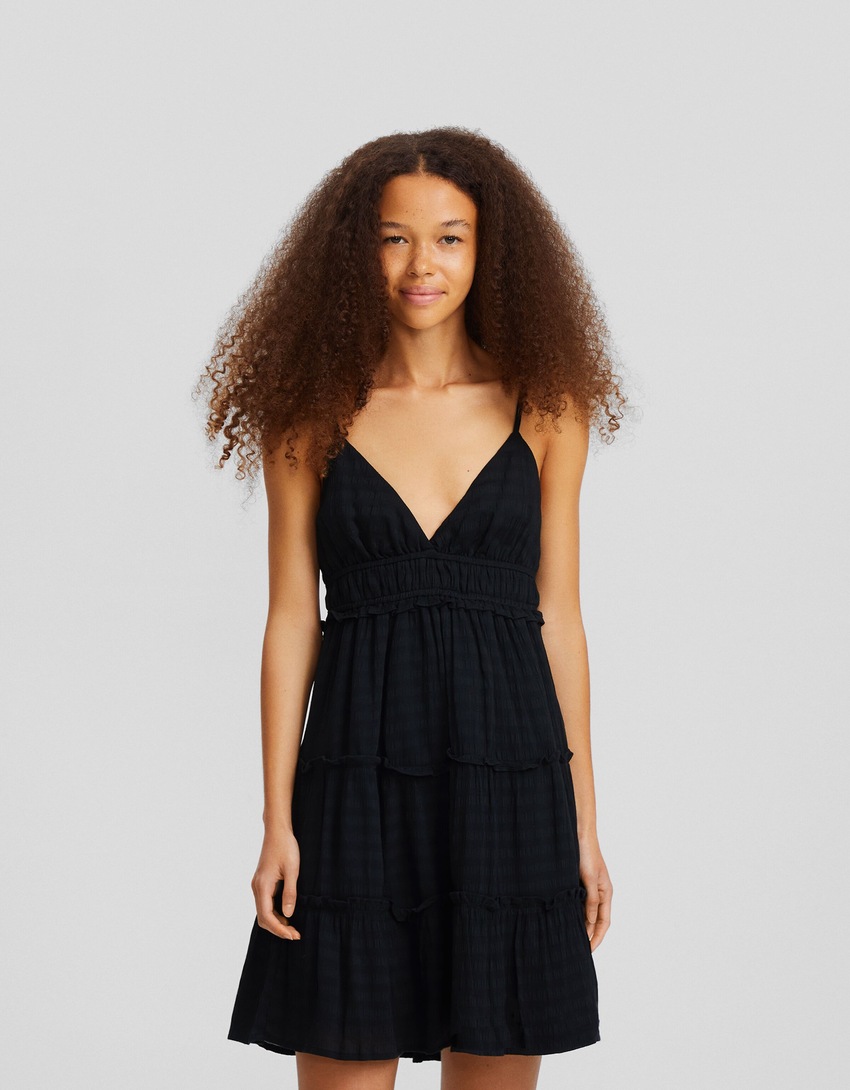 Mini vestido com alças franzidas