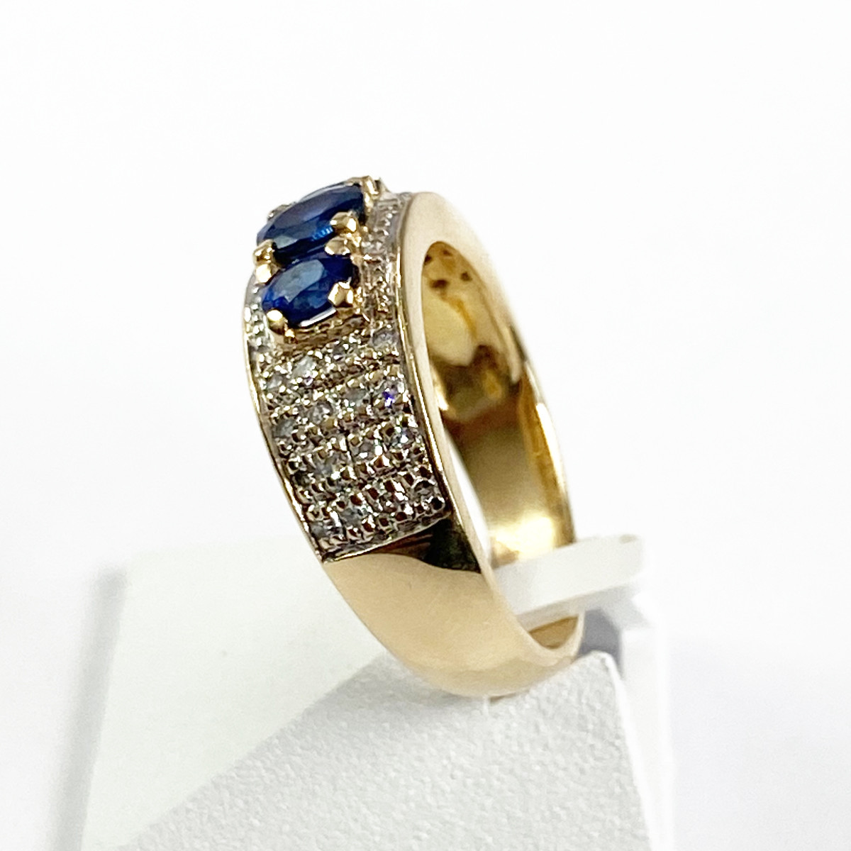 Bague d'occasion or 750 jaune diamants et saphirs