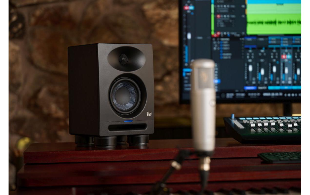 Studiomonitor Eris Studio 4 Schwarz<br>Aktive 4.5-Zoll 2-Wege-Studiomonitore mit EBM Wave Guide