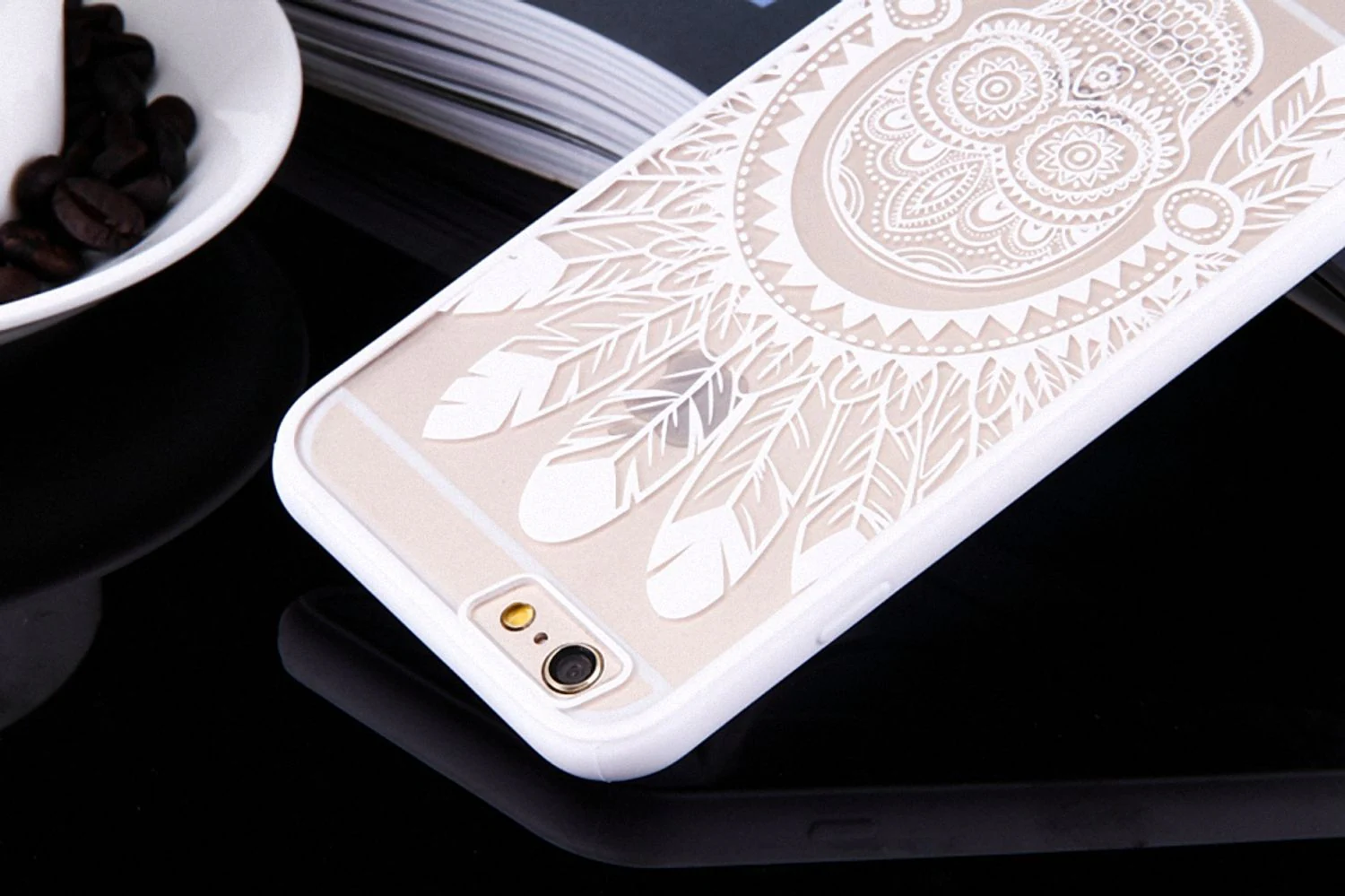 Apple iPhone 6s Plus Handy Hülle Mandala Case Schutz Motiv Federn Totenkopf Weiß