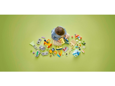 LEGO Grote interactieve buurttrein (10428)